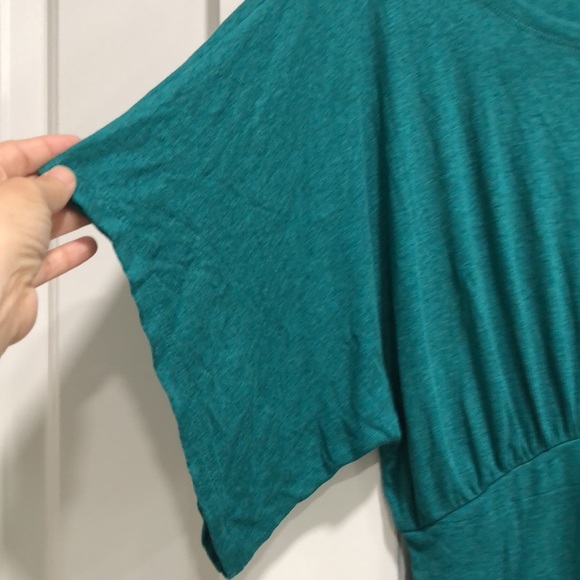 NWOT! - BORDEAUX Batwing Top - Picture 3 of 7